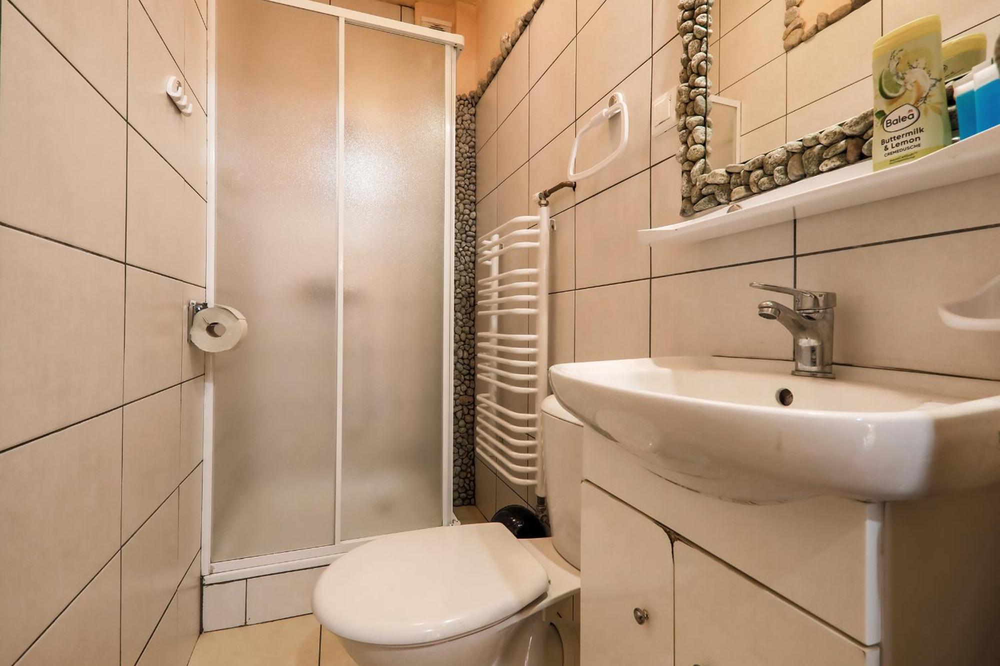 Grota Zbojnicka Apartament I Pokoje Гличарув Экстерьер фото