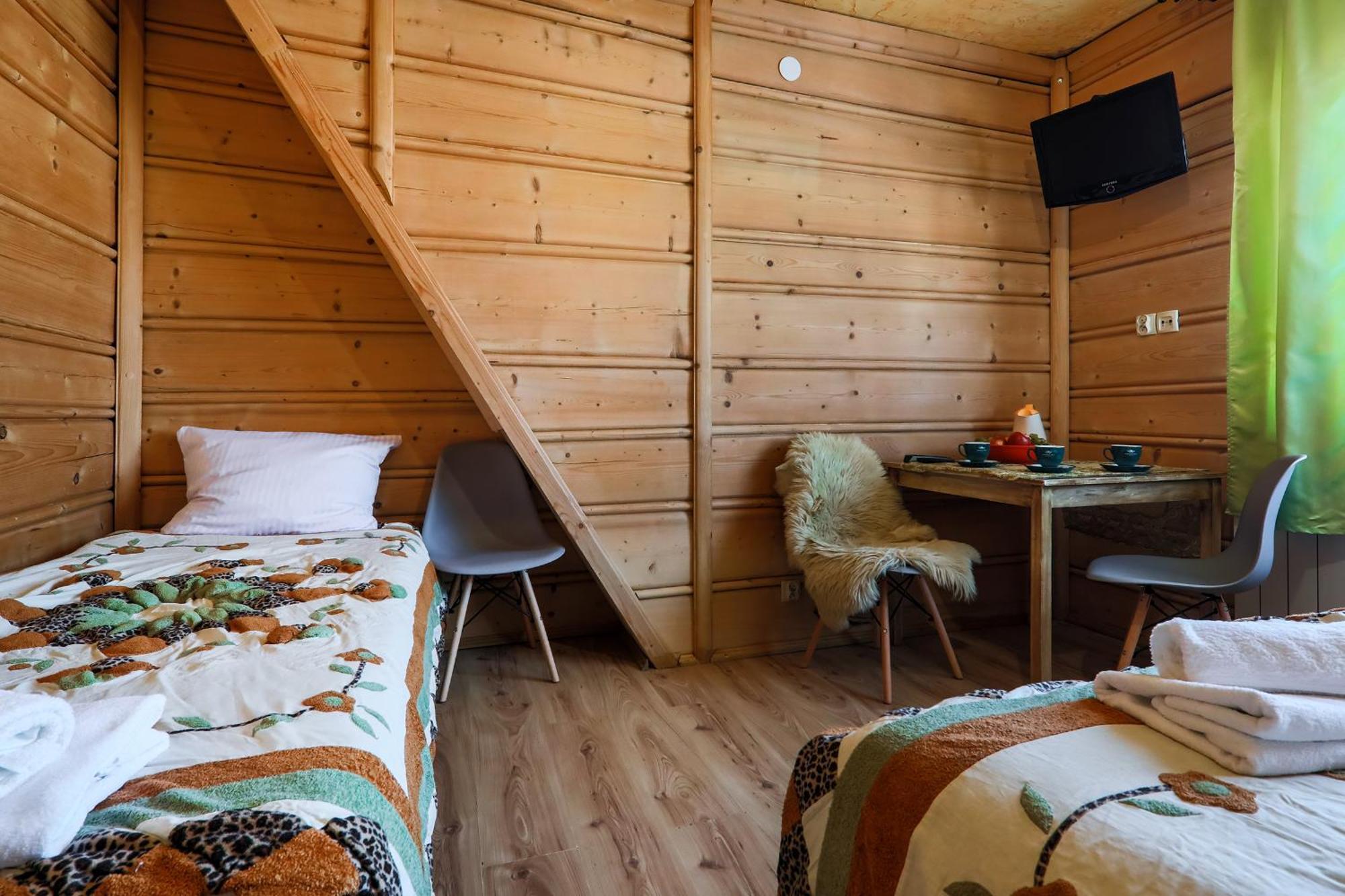 Grota Zbojnicka Apartament I Pokoje Гличарув Экстерьер фото