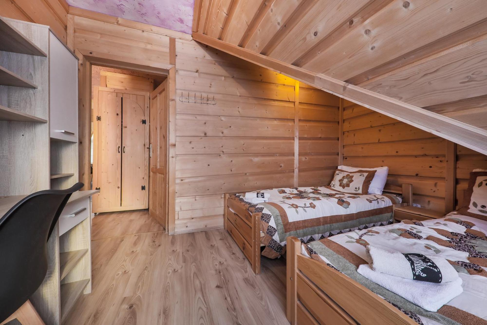 Grota Zbojnicka Apartament I Pokoje Гличарув Экстерьер фото